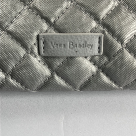VERA BRADLEY “Silver Pearl” RFID wallet wristlet, NWT….GORGEOUS!! - Picture 7 of 7